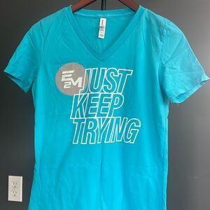 E2M size small women’s tee